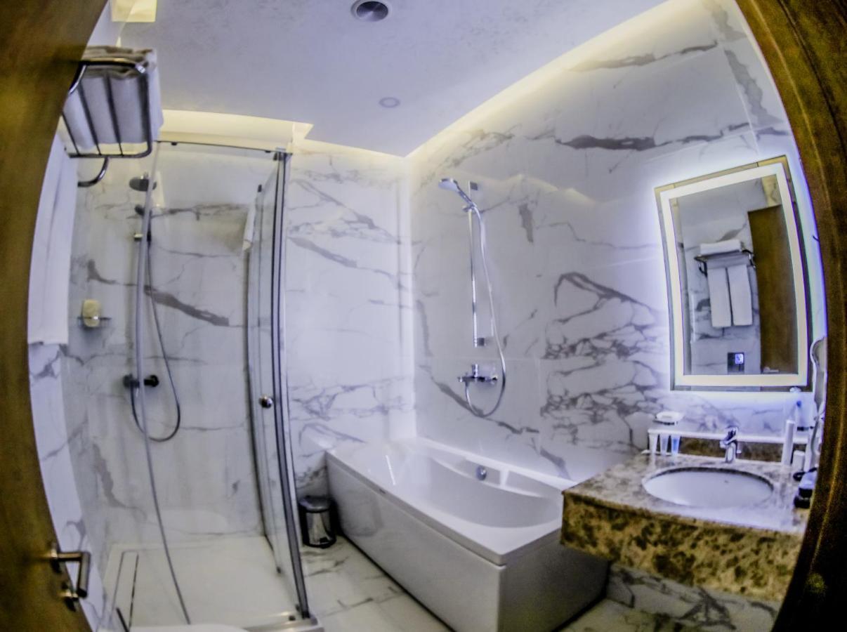 Madison Hotel Baku Exteriér fotografie